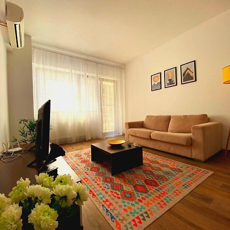 Bellagio - Cozy Apartment With Free Gym Boekarest Buitenkant foto