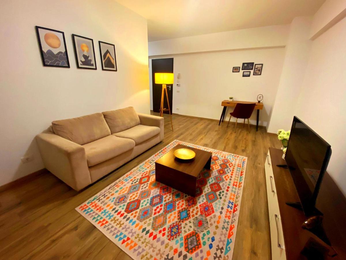 Bellagio - Cozy Apartment With Free Gym Boekarest Buitenkant foto